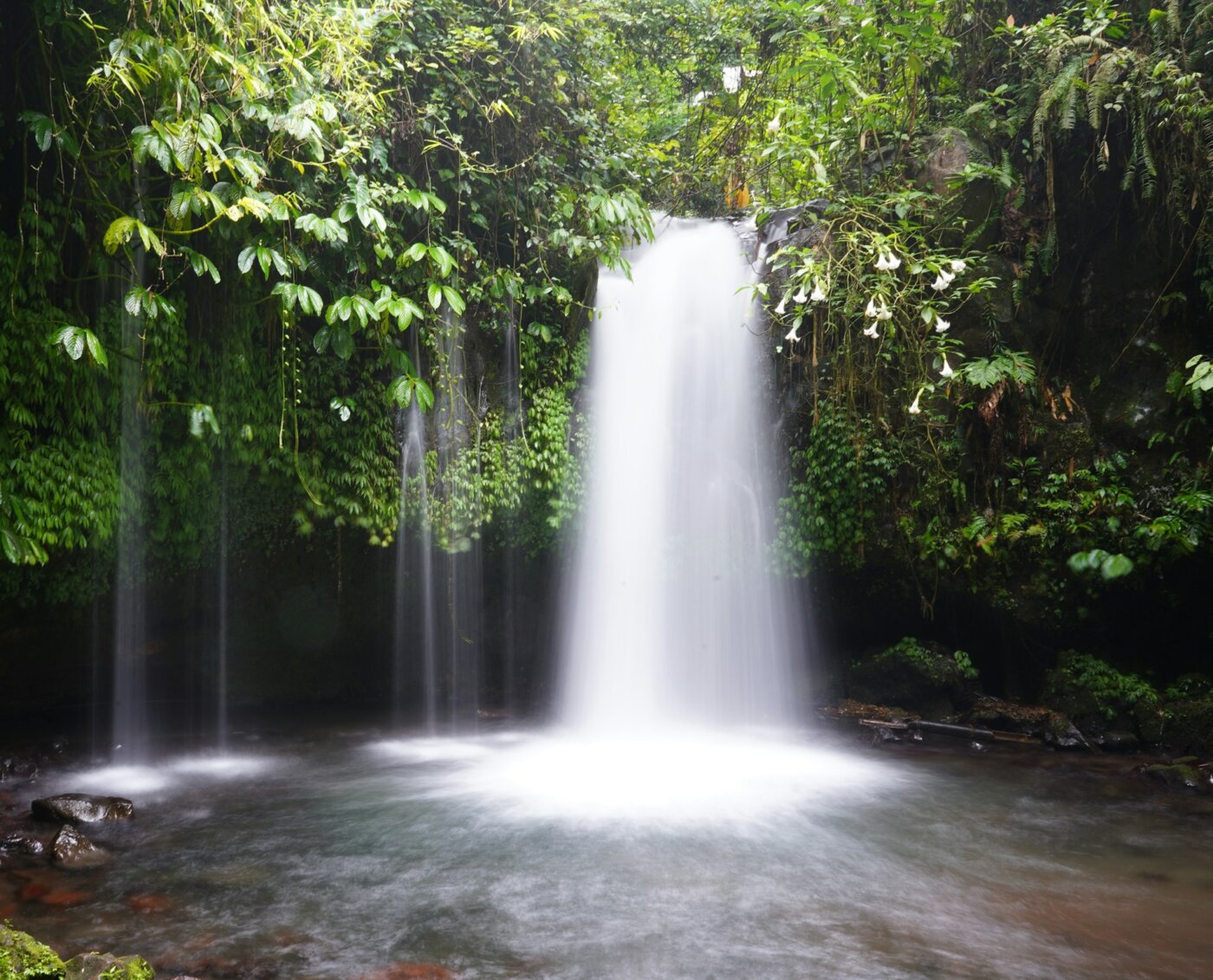 Bali waterfall munduk 2