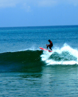 Surfeur à Bali