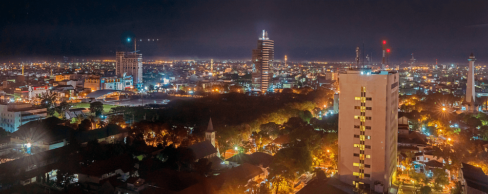 Ville de Makassar la nuit