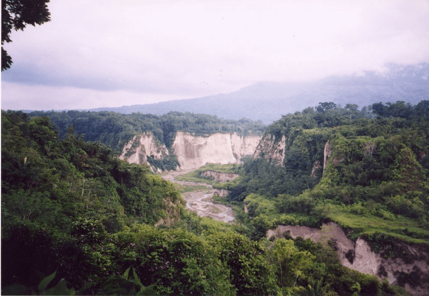 Syanok Valley Syanok canyon près de Padang à l'ouest de Sumatra