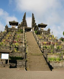 Temple de besakih sur l'ile de Bali en Indonésie