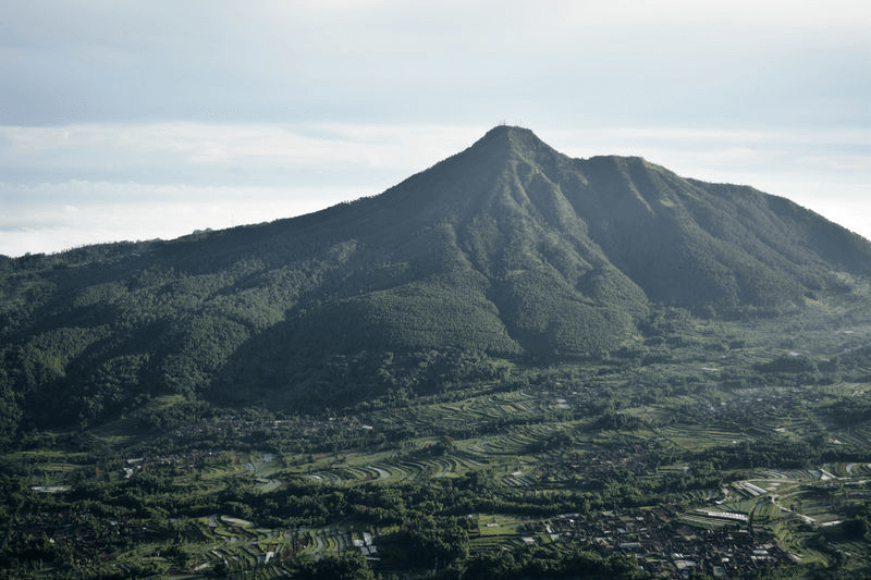 Volcan Telemoyo à Java