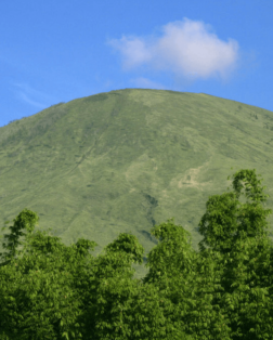 Le mont Guntur Un des nombreux volcans à Java