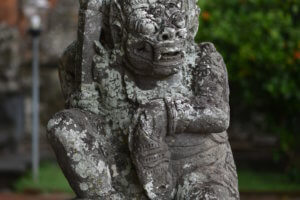 Sculpture du Barong au temple de Batuan