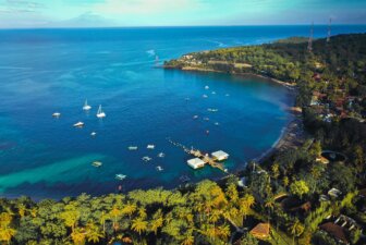 vue aerienne-Senggigi-Lombok-plage