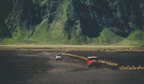 Bromo-Jeep-Java-volcan