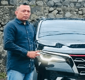 Bali Driver Komang Ari