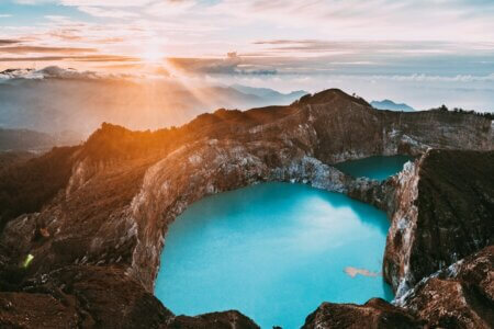 Flores Volcan Kelimutu