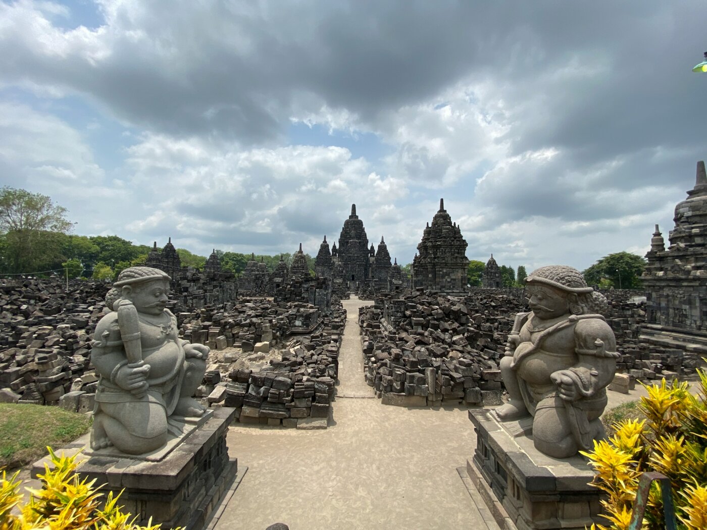 Java temple Canndi Sewu