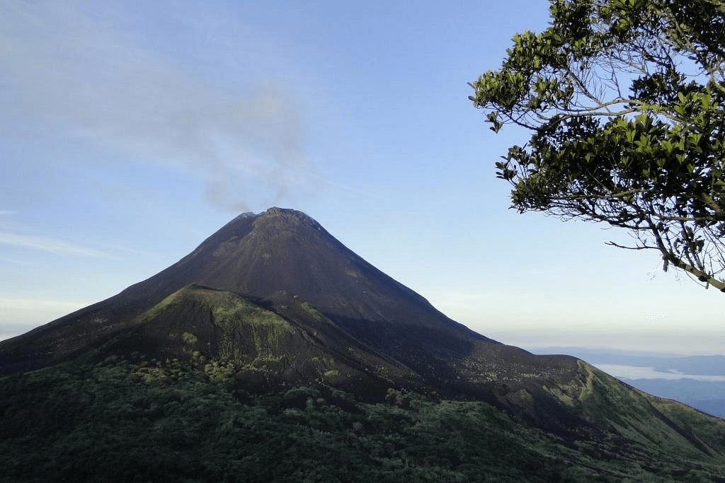 Sulawesi Volcan Soputan