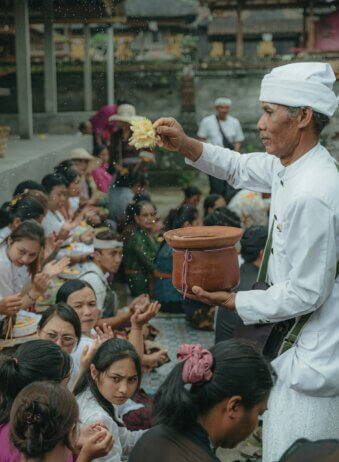 Bali Pray Ceremonie Spiritual 2