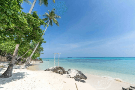 Java Karimunjawa beach 10