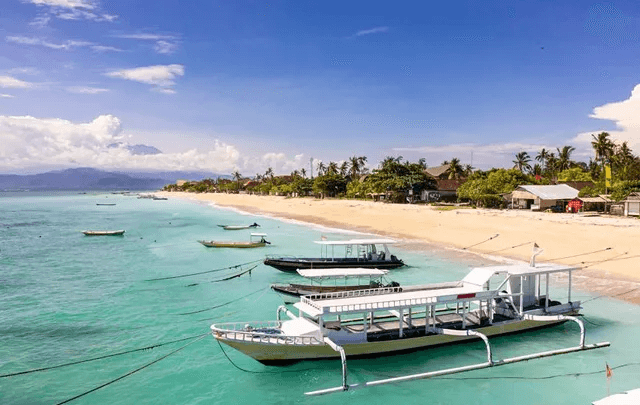 Nusa Lembongan Beach Jungut batu