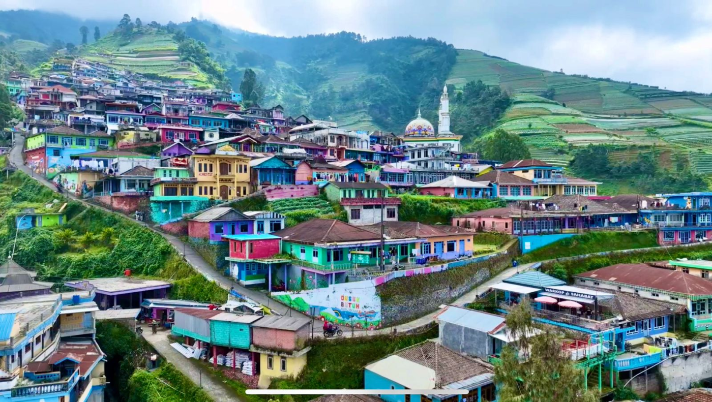 Java Butuh Nepal van Java