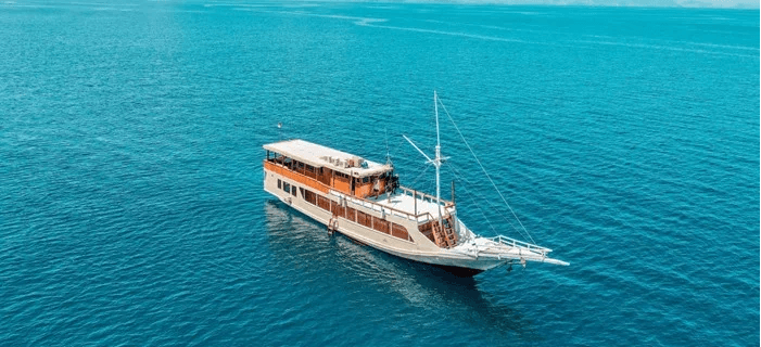 Boat Komodo UDUN MONALISA