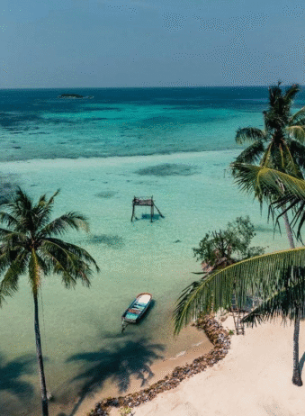 Java Karimunjawa Barakuda Beach