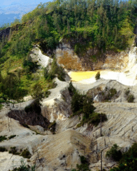 Flores Wawomuda Volcano 2