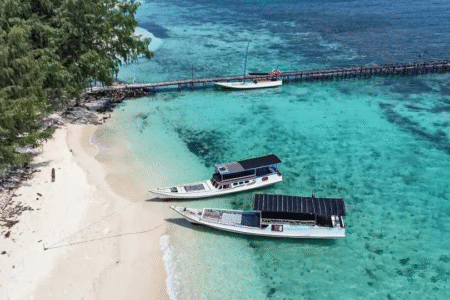 Island hopping Karimunjawa