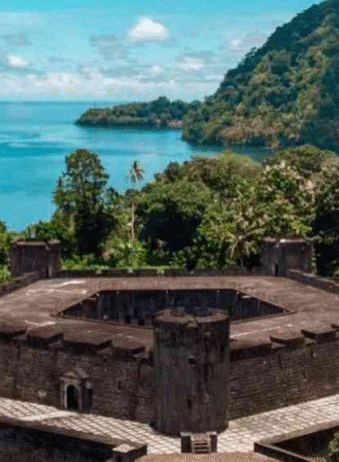 Maluku Banda Neira Fort Belgica 3