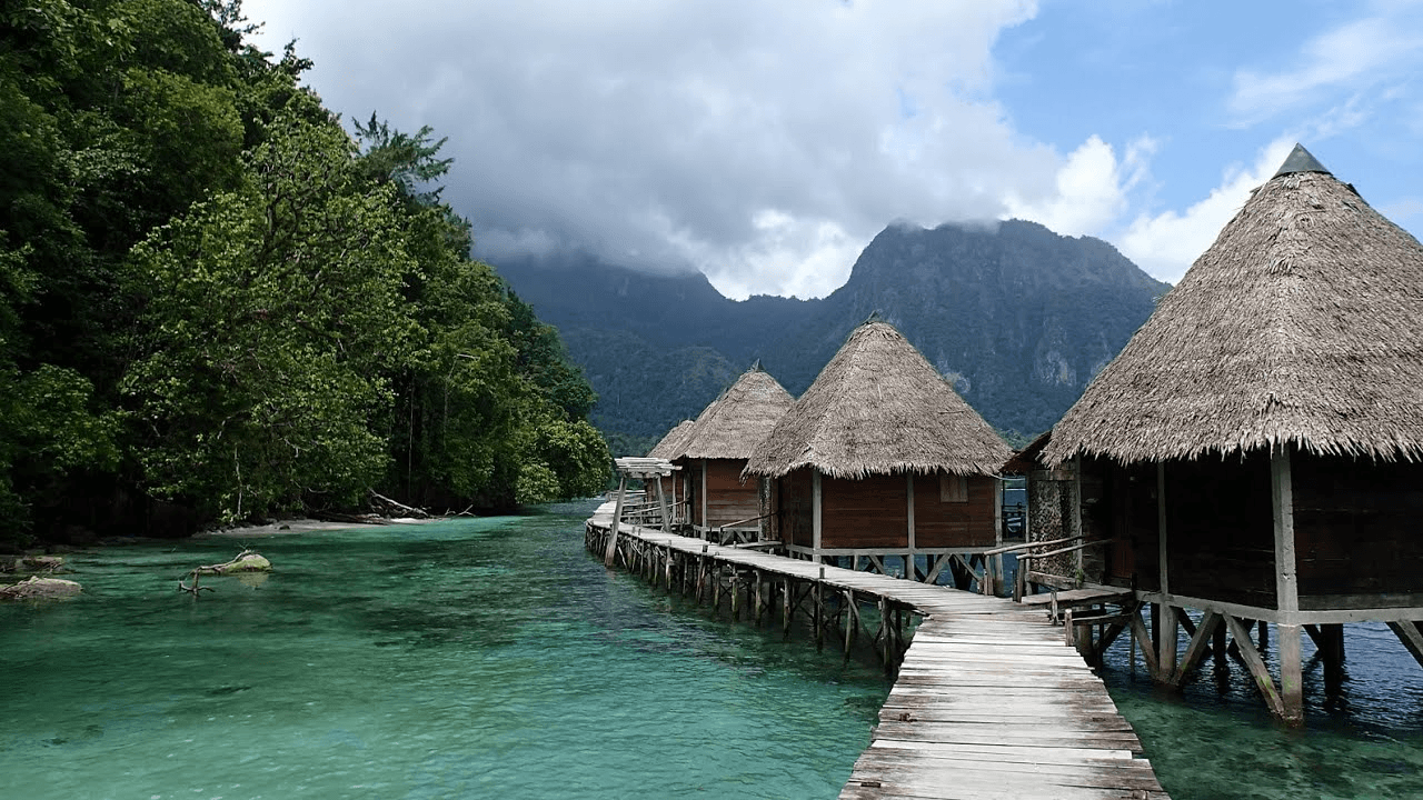 Maluku Seram Ora beach 2