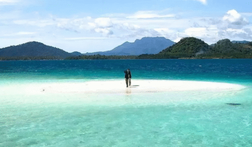 Papua Pasir Timbul Sandbank 2