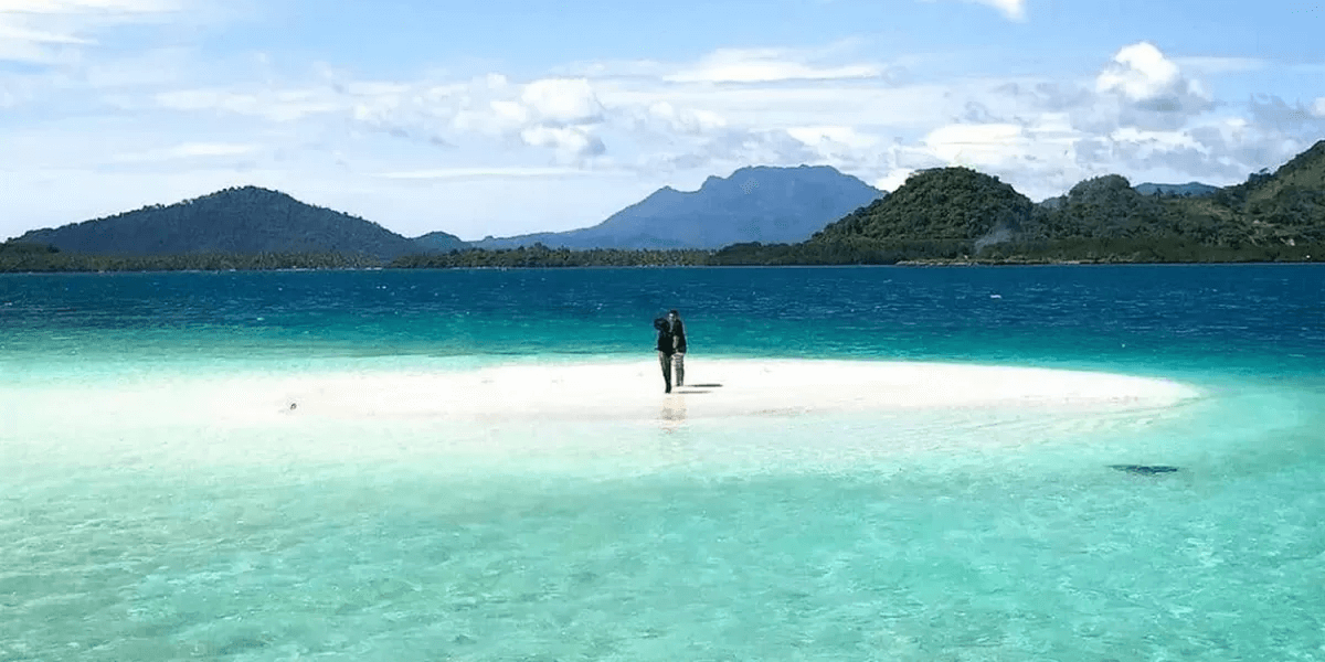 Papua Pasir Timbul Sandbank 2
