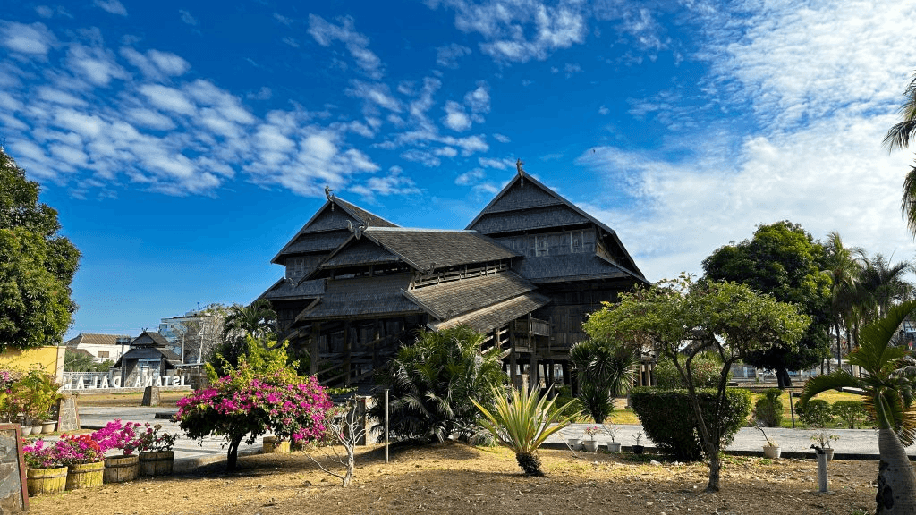 Sumbawa Kotata Sumbawa besar Istana Dalam Loka 1