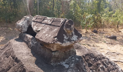Sumbawa Megalith Aik Renung 1