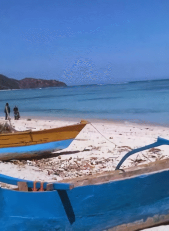 Sumbawa Pantai Kertasari 1