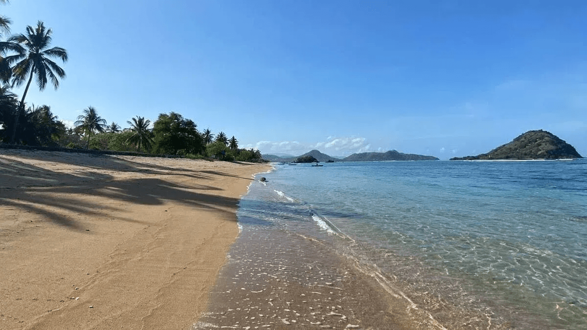 Sumbawa Pantai Kertasari 2