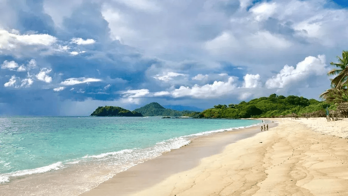 Sumbawa Pantai Kertasari 3