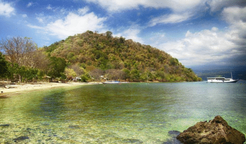 Sumbawa Pulau Satonda 1