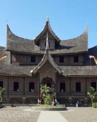 Sumatra Pagaruyung Palace 3