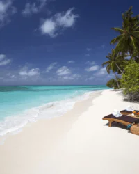 archipel360 Gili white sand beach